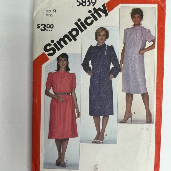 5 Vintage Clothing Patterns (40’s-70’s) Vogue Butternick Simplicity - Picture 9 of 9